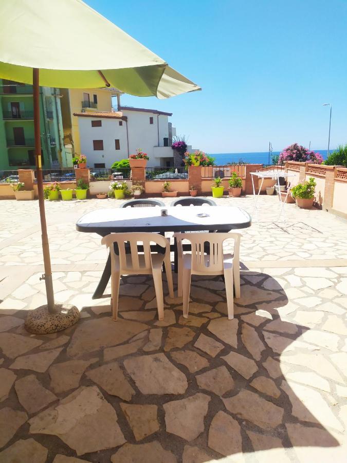 La Terrazza Sul Mare Hotel Marina di Camerota Kültér fotó