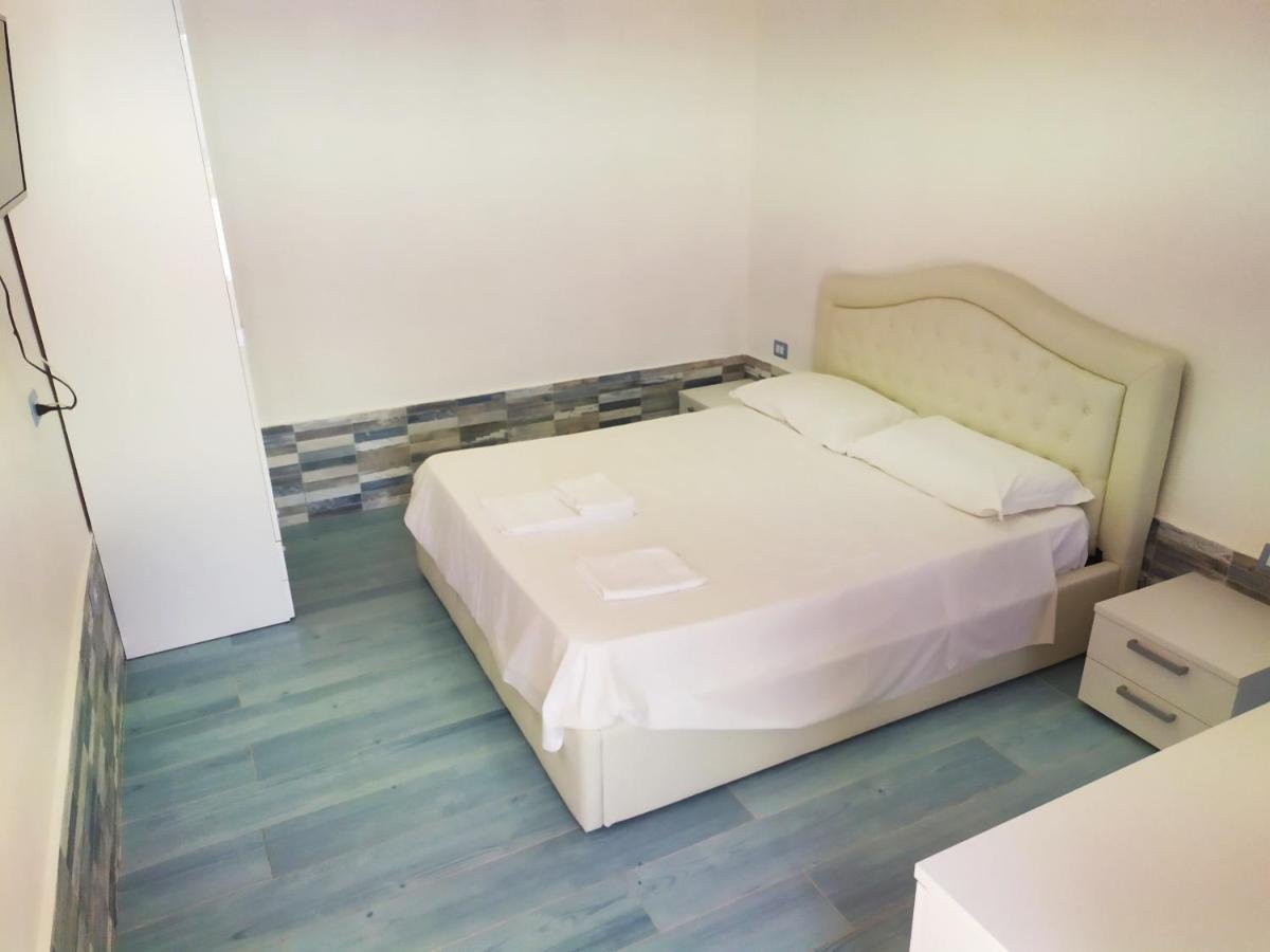 La Terrazza Sul Mare Hotel Marina di Camerota Kültér fotó