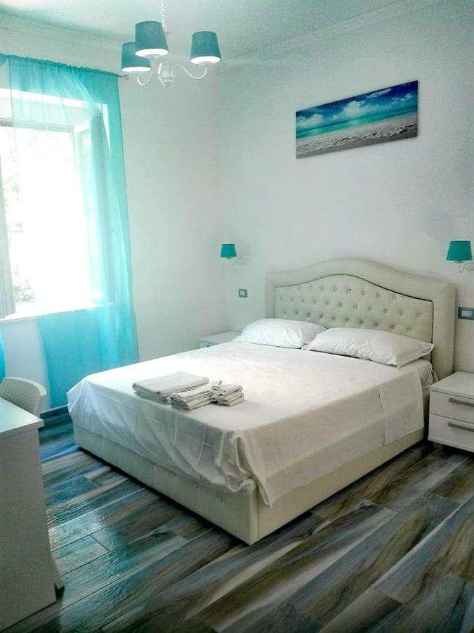 La Terrazza Sul Mare Hotel Marina di Camerota Kültér fotó